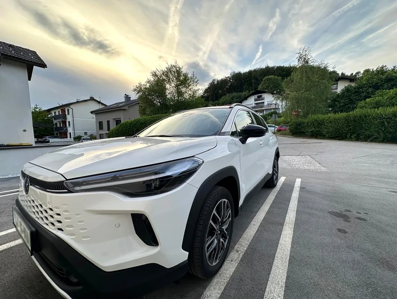 White Movira SUV parked outdoors